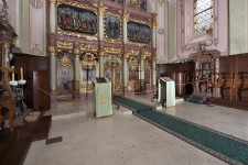 Jura mészkő, beige<br>
Hódmezővásárhely, <br>szerb ortodox templom