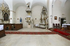 Jura beige mészkő<br> 
<b>Miskolc-Diósgyőr, Római katolikus templom</b>
